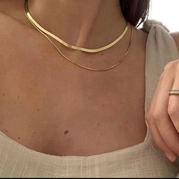 COPY - Gold Layering Snake Chain Link Layering Necklace Brand New - Picture 3 of 3